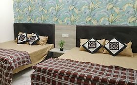 Hari Sharnam Home Stay